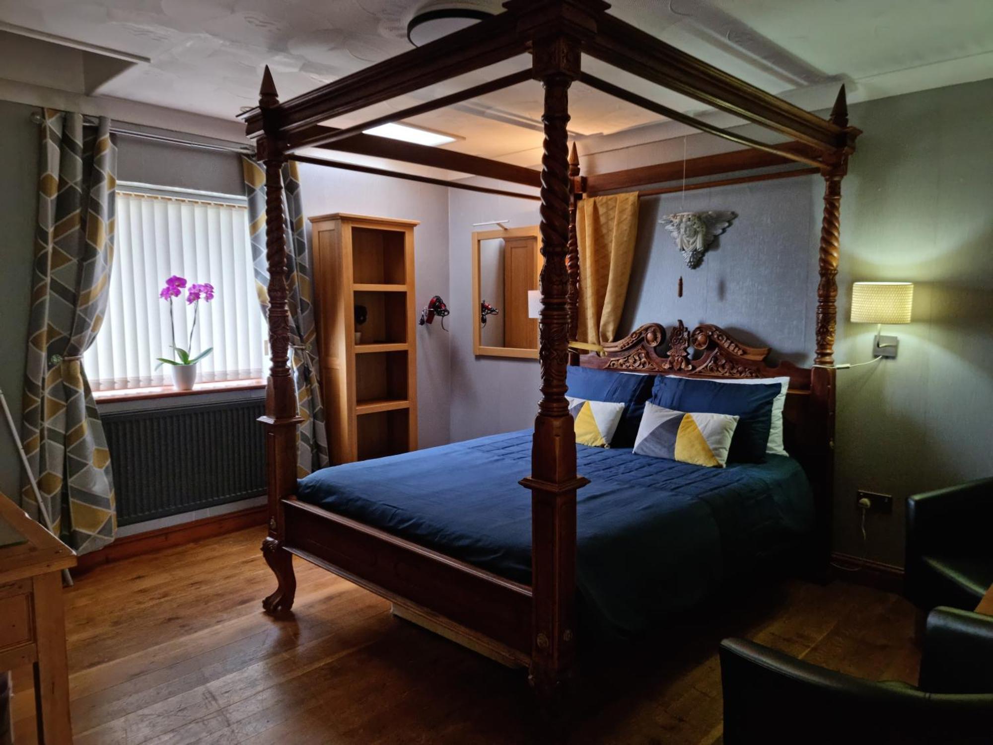 Castle Lodge - Brecon Beacons Accommodation Sennybridge Bagian luar foto