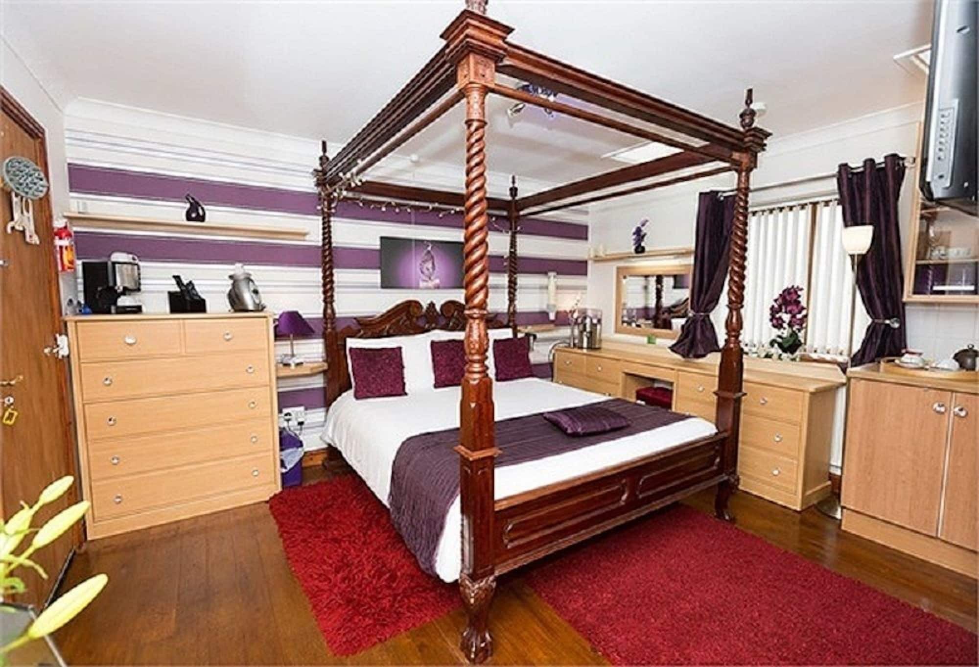 Castle Lodge - Brecon Beacons Accommodation Sennybridge Bagian luar foto